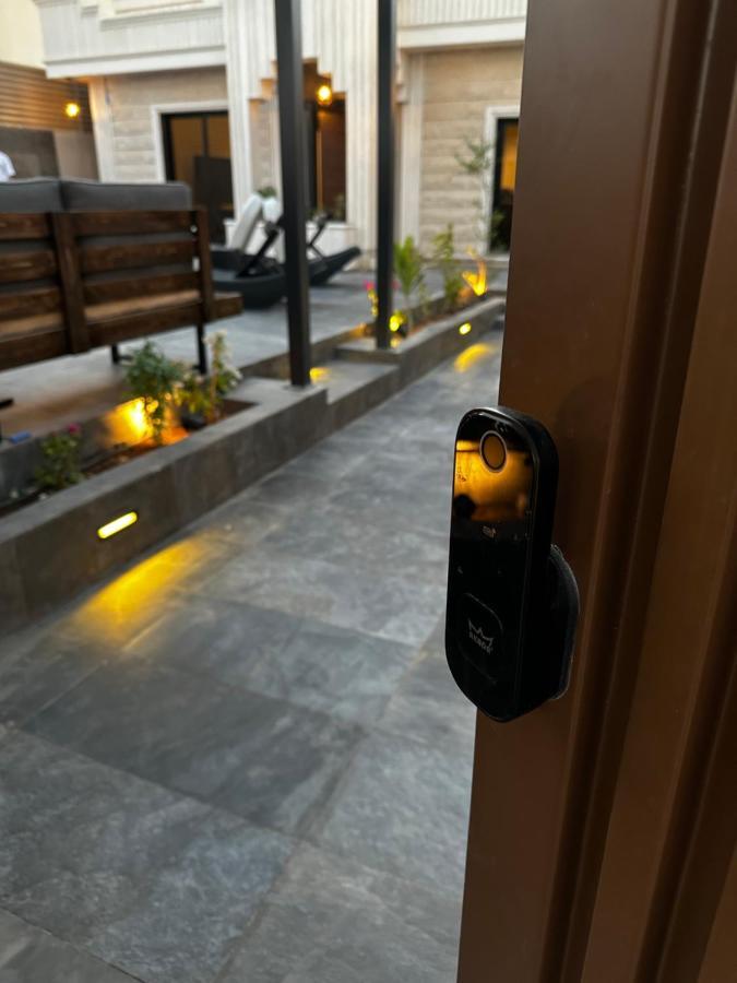 فيلا موقع مميز وإطلالة على المسبح Riyadh Exterior photo