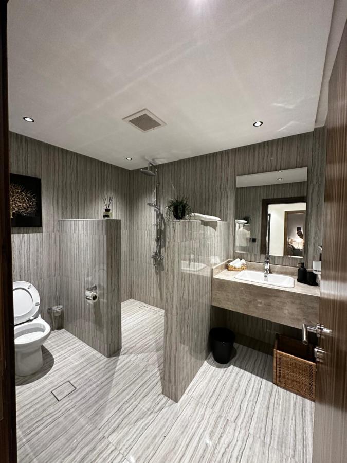 فيلا موقع مميز وإطلالة على المسبح Riyadh Exterior photo